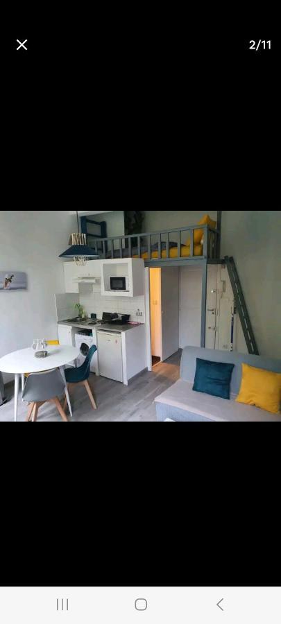 Apartamento Charmant Studio Avec Mezzanine Aix-en-Provence Exterior foto